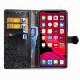 Pokrowiec flip z reliefem mandali i ornamentów do iPhone 11 - czarny