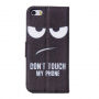 Pokrowiec ze wbudowanym stojakiem i miejscem na dokumenty dla iPhone 5 / 5S / SE (2016) - "DON'T TOUCH MY PHONE"