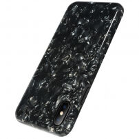 BENKS plastikowe etui odporne na upadki ze wzorem diamentowym dla iPhone XS / iPhone X – czarne