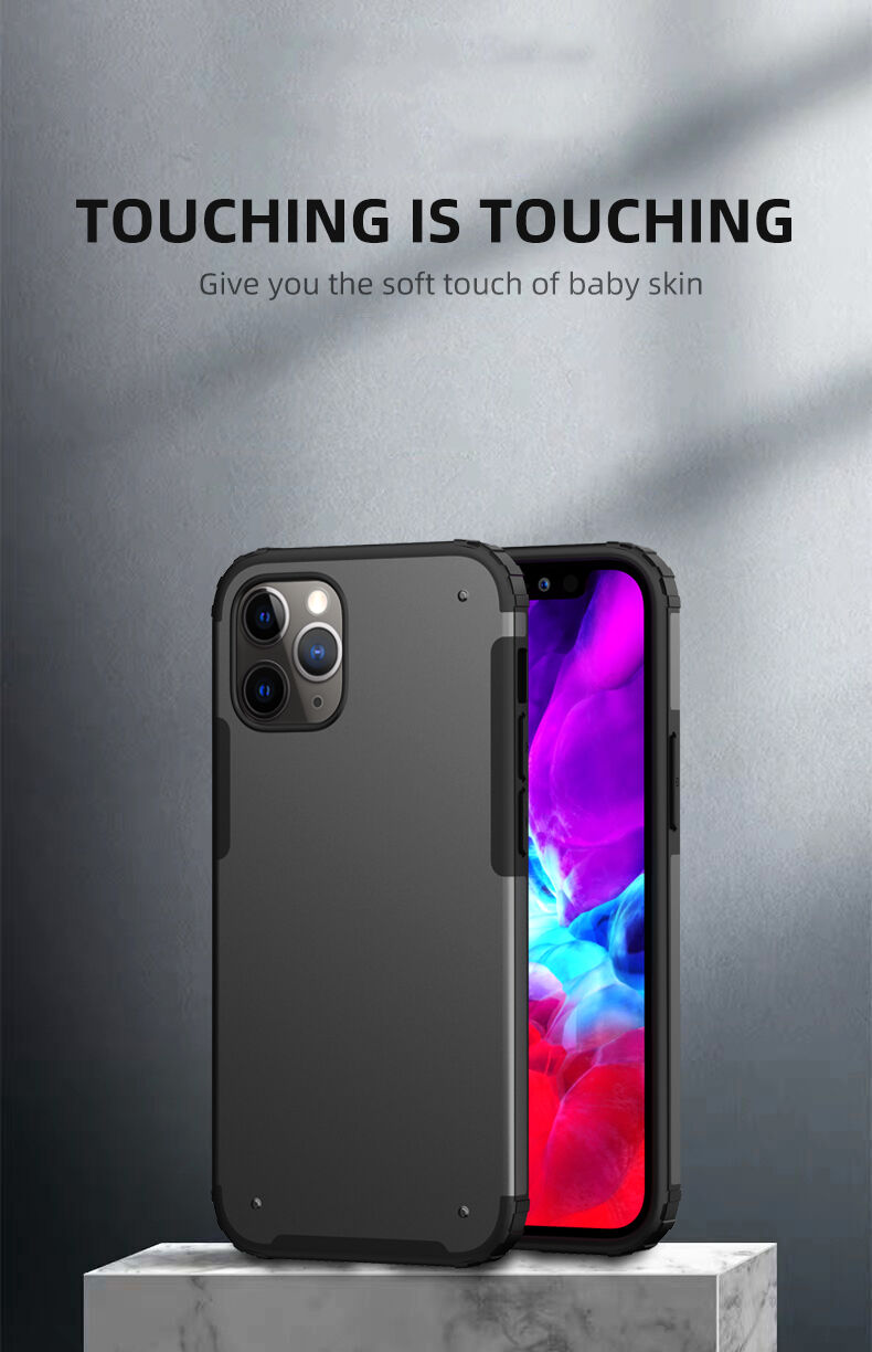 Ipaky etui matowe odporne na uderzenia do iPhone 12 Pro Max - czarny