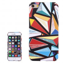Ochronne etui plastikowe do Apple iPhone 6 Plus / 6S Plus - kolorowe trójkąty