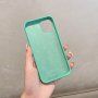 Silikonowe etui z plecionym wzorem do iPhone 13 - czarny