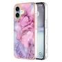 Marmurowe etui ochronne do iPhone'a 16 - różowo-fioletowe