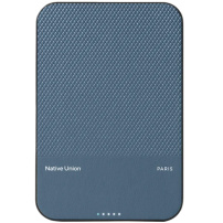 Native Union (Re)Classic bezprzewodowa MagSafe powerbank z portem USB-C - 5 000 mAh - granatowy